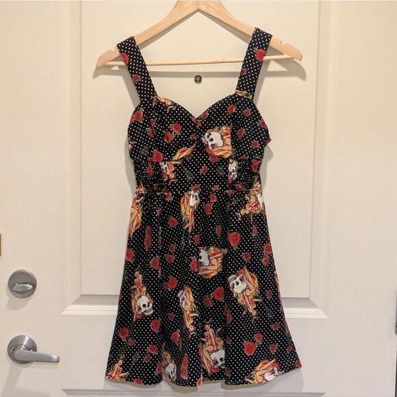 EUC Hot Topic 2013 S Cotton Rose and Flaming Skull Polka Dot Pinup Dress - Picture 1 of 4